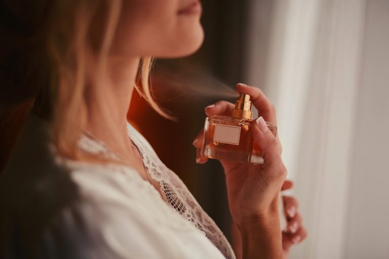 Emlékek kreálása parfümökkel: hogyan hozzuk elő az érzelmeket az illatokkal?